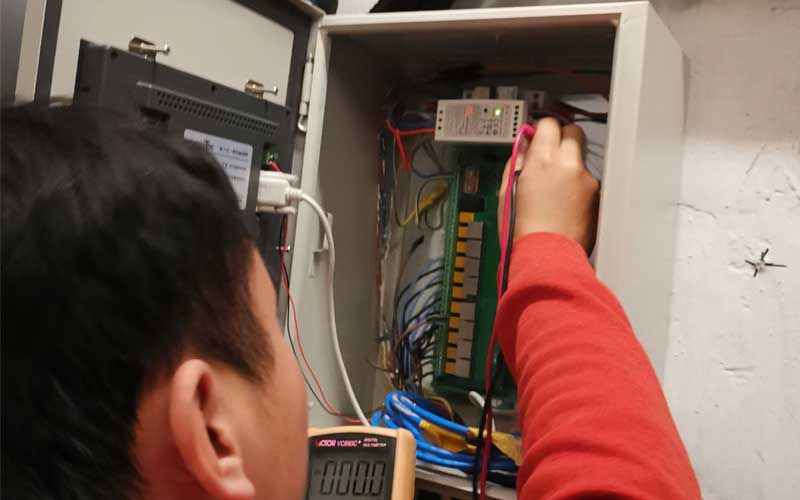 現場調試